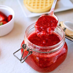 Strawberry Compote | This perfectly sweet and versatile 3-ingredient strawberry compote recipe will reside in your recipe collection now and in the years to come. Quick and easy. | www.heavenlyhomecooking.com