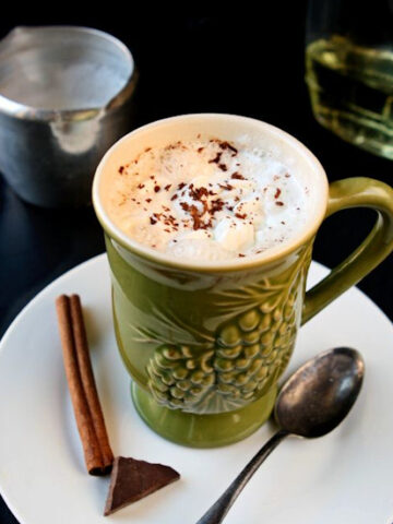 Almond Roca Mocha | Be your own barista. Make your own delicious almond roca mocha at home. Super easy. Super delicious! | heavenlyhomecooking.com