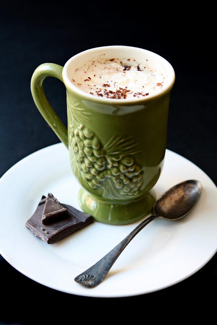 Almond Roca Mocha | Be your own barista. Make your own delicious almond roca mocha at home. Super easy. Super delicious! | heavenlyhomecooking.com