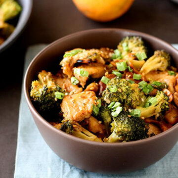 Orange Chicken and Broccoli Stir Fry | This orange chicken and broccoli stir fry is better than anything you would get in a Chinese restaurant, and you can say that you made it yourself! Delicious! | www.heavenlyhomecooking.com