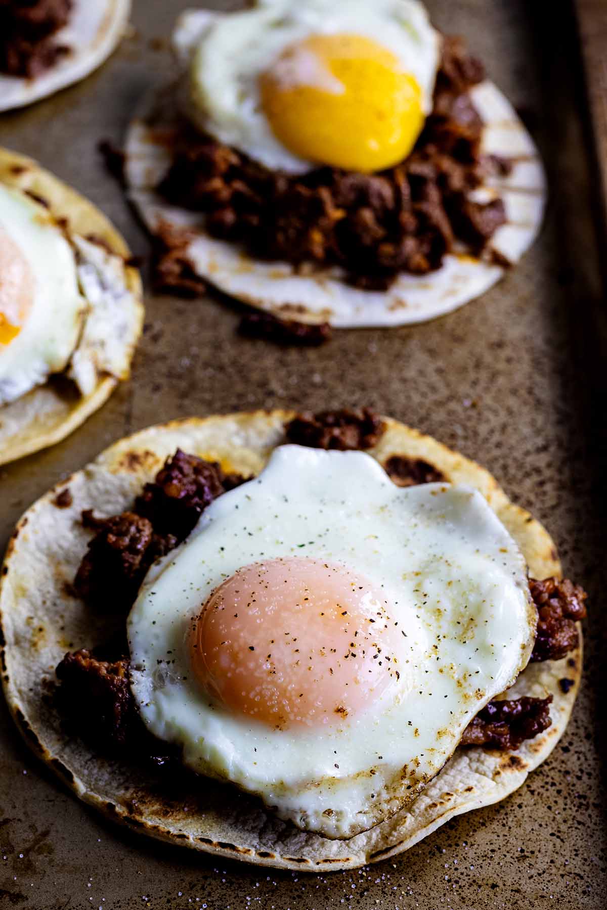Fried eggs on tacos