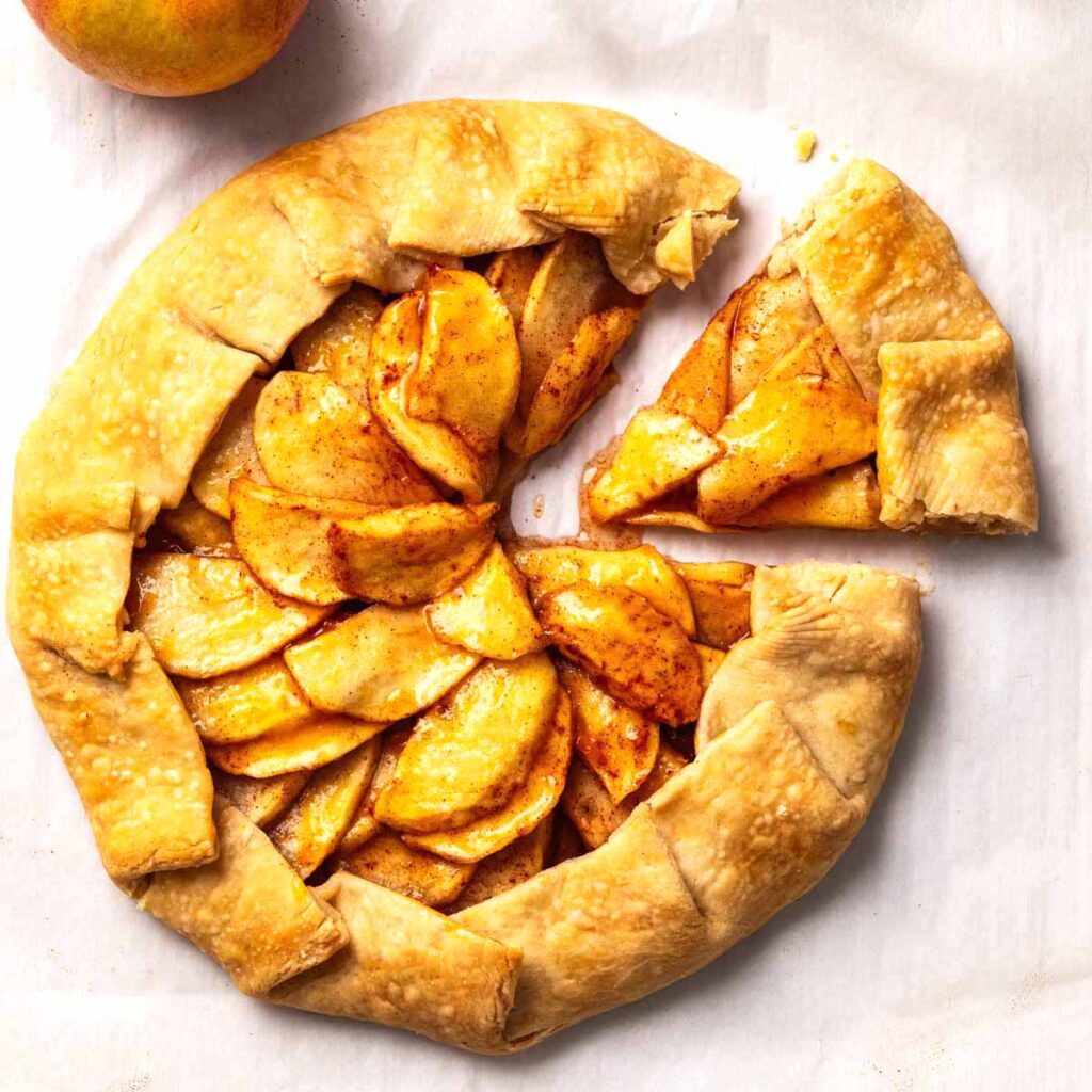 Apple Galette (Easy and Simple, the Perfect Weeknight Dessert ...